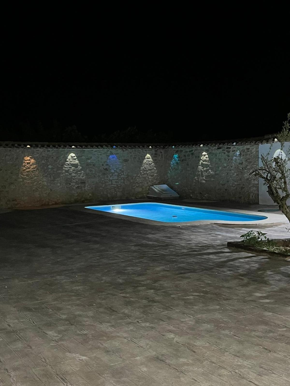 El Molino De Alatoz Villa Luaran gambar
