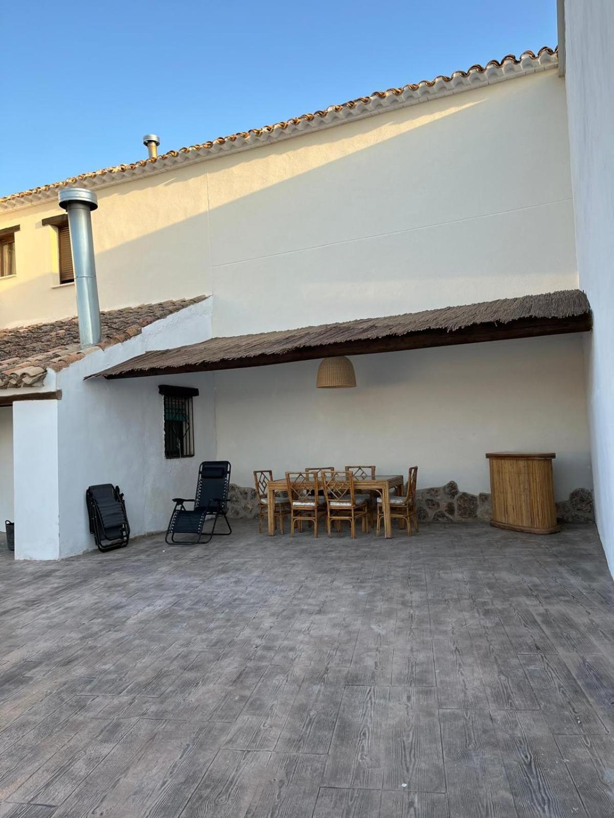 El Molino De Alatoz Villa Luaran gambar